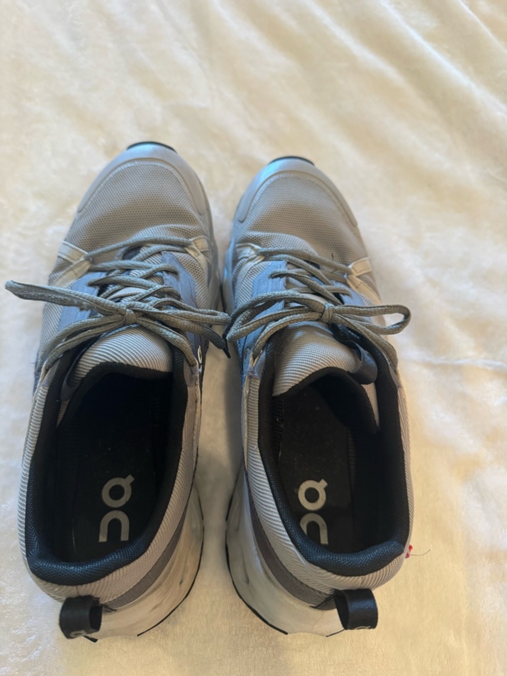 On Running Men's Cloudtech Lightweight Grey Running Shoes Size 11.5